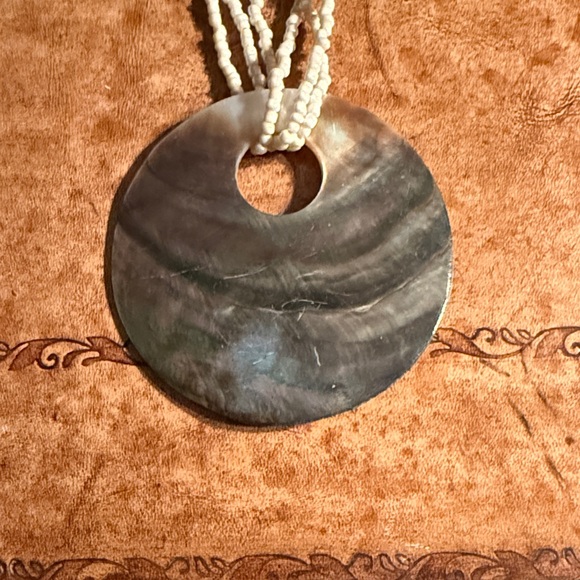 Abalone Shell Necklace - Picture 6 of 12